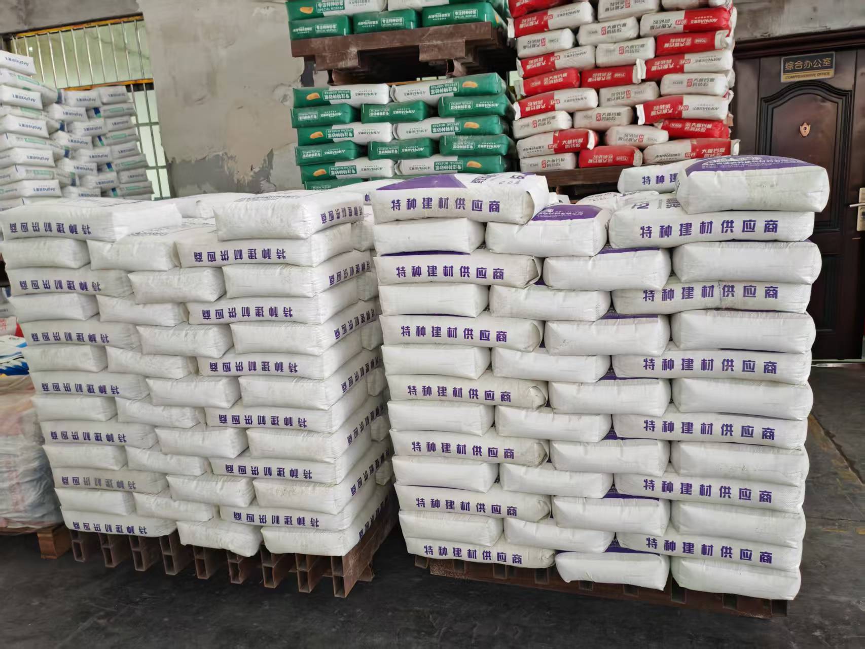 潢川拱顶带模注浆料